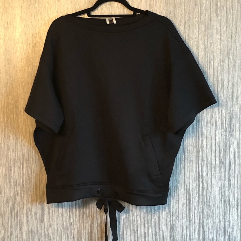 *NEW* Anne Klein top